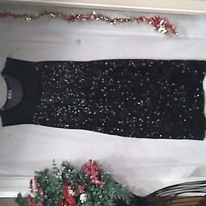 OLIVIA MATTHEW'S LITTLE BLACK SPARKLY DRESS